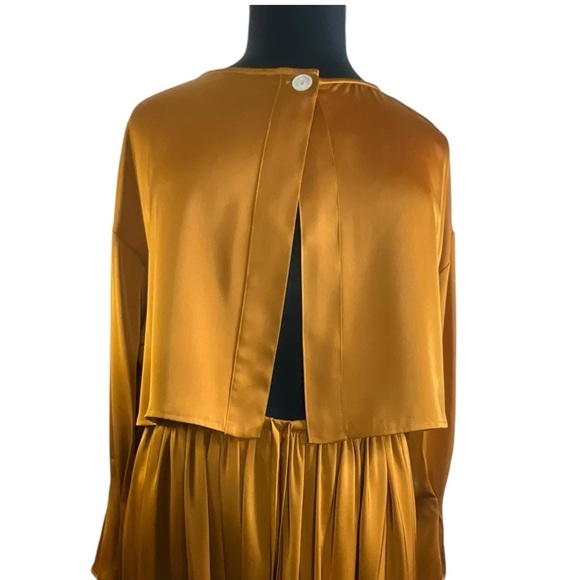 NAP Free Flowing Cropped Jacket Lounge Wear Pleated Sleeve Cuff in Warm Amber - Picture 5 of 14